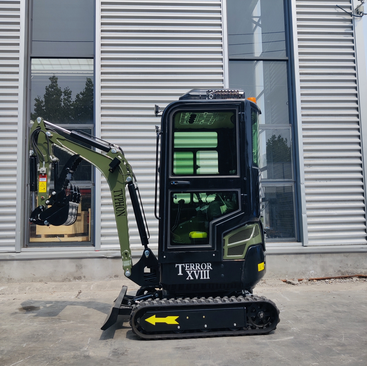 TYPHON TERROR XVIII 2 Ton Mini Excavator