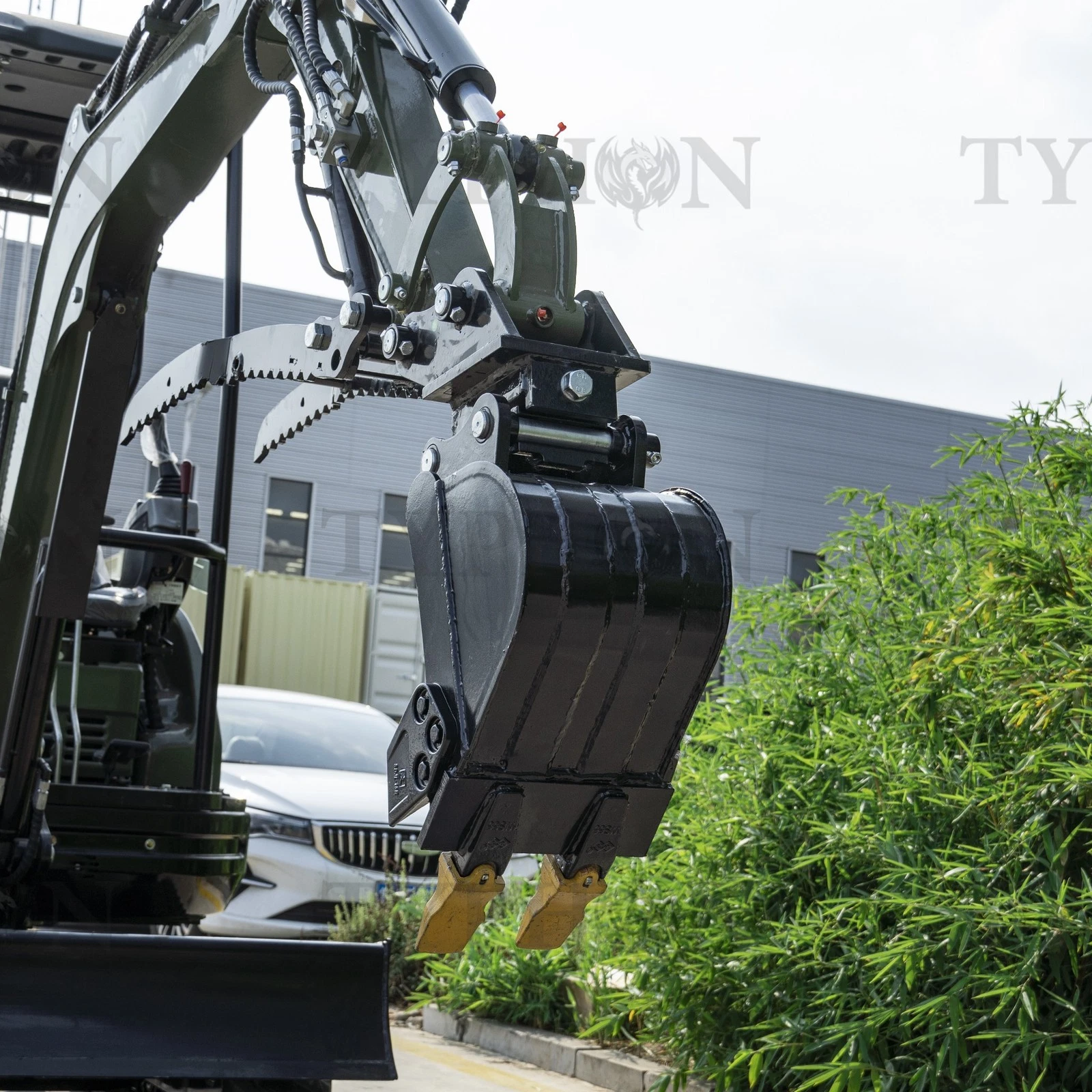 Narrow Bucket Attachment