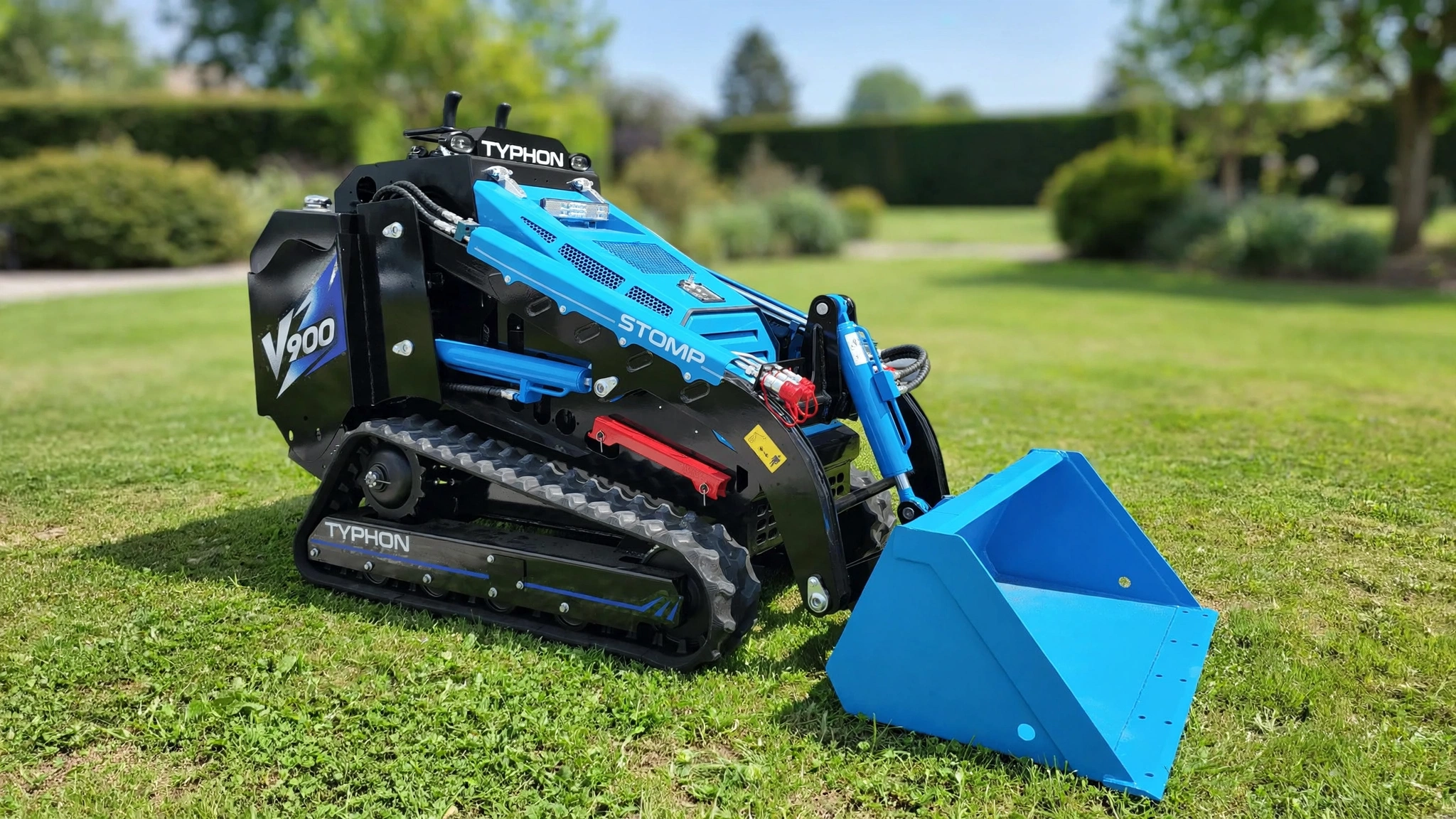 TYPHON STOMP V900.